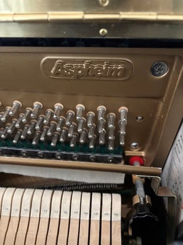 Aspheim U-835 piano