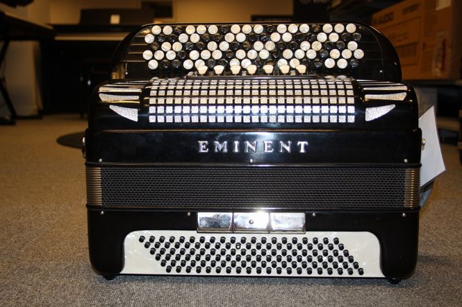 Hovedbilde Eminent trekkspill mod.609 (Exelsior)