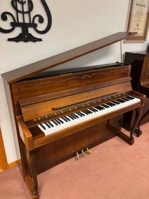 Hovedbilde Schimmel Chippendale Exclusive piano